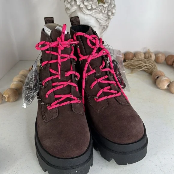 UGG Brisbane Lace Up Suede Platform Boots Size 9 Burnt Cedar NWOB - Picture 12 of 13